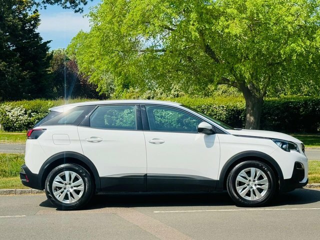 Peugeot 3008 1.2 Puretech Active Suv Euro 6 PJ67ZHW White #5