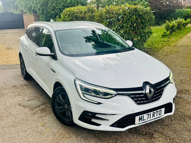 Renault Megane 1.5 Blue Dci Iconic Sport Tourer White #4