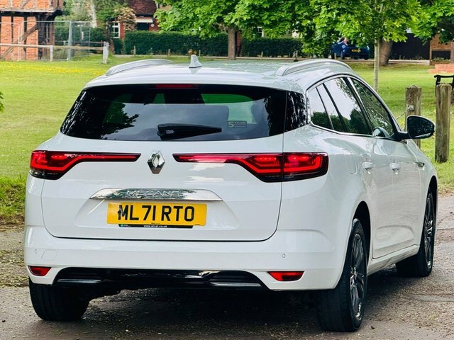 Renault Megane 1.5 Blue Dci Iconic Sport Tourer White #6