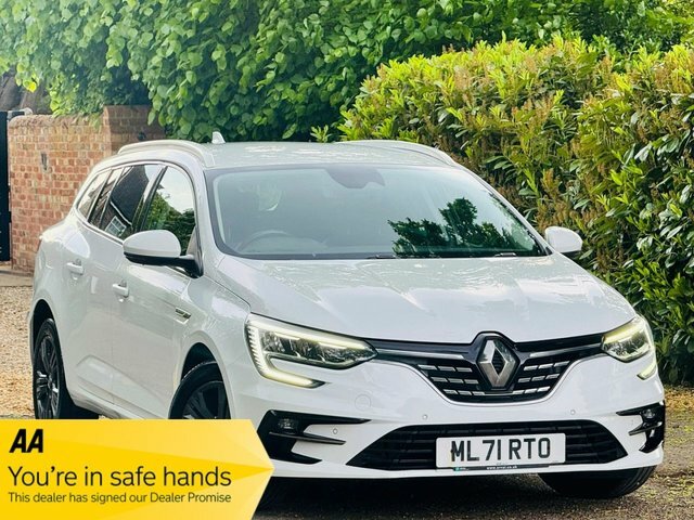 Renault Megane 1.5 Blue Dci Iconic Sport Tourer White