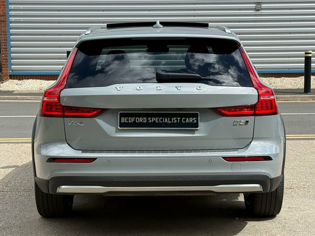 Volvo V60 2.0 B5 Mhev Ultimate Estate Hybrid ST73FMD Grey #4