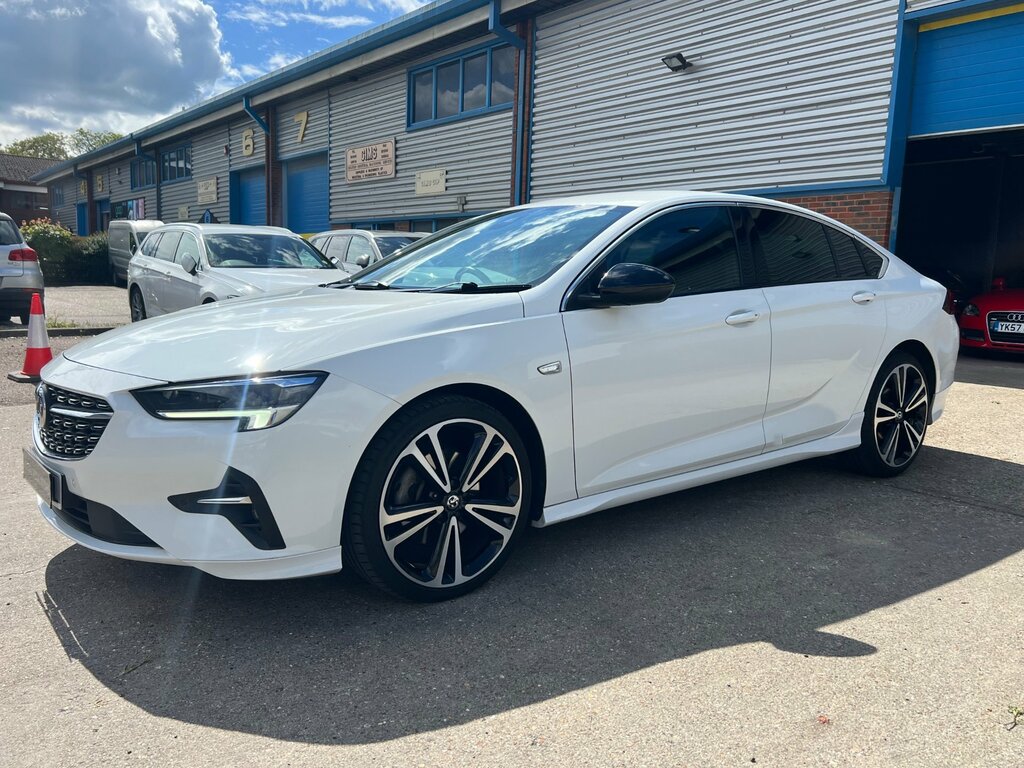 Vauxhall Insignia 2.0 Turbo D Sri VX Line Nav Grand Sport White #3