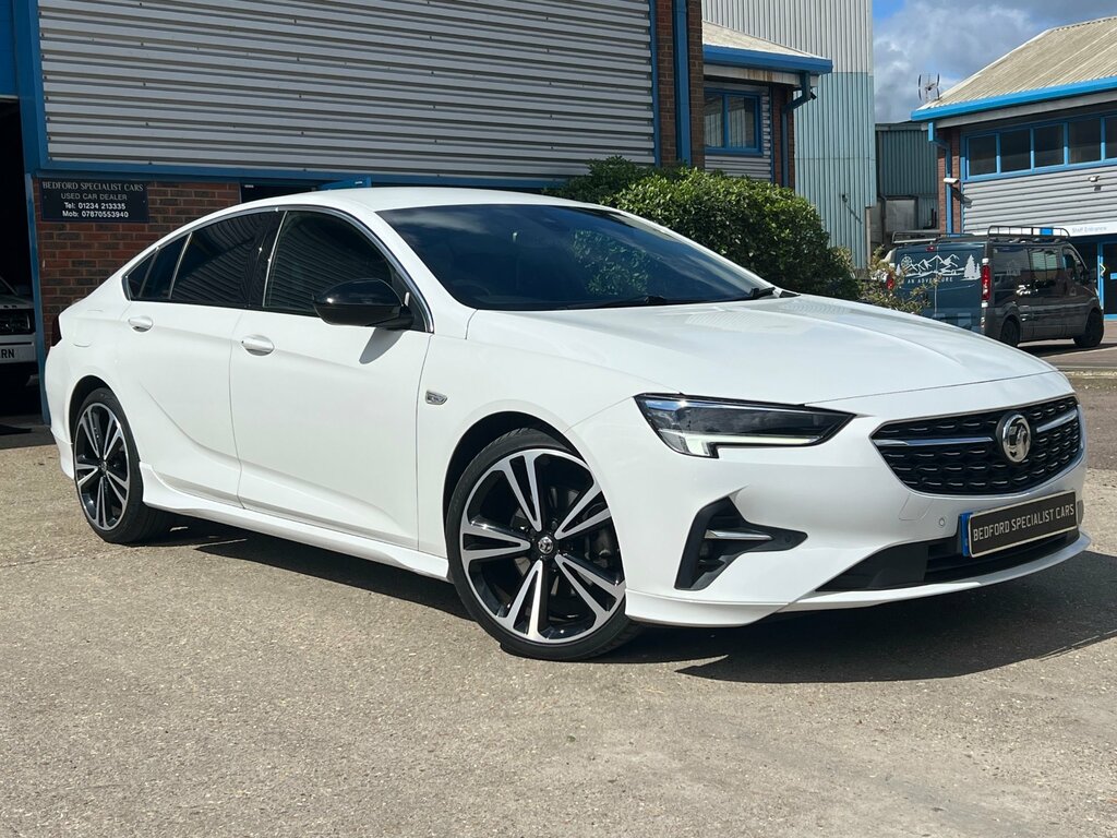 Vauxhall Insignia 2.0 Turbo D Sri VX Line Nav Grand Sport White