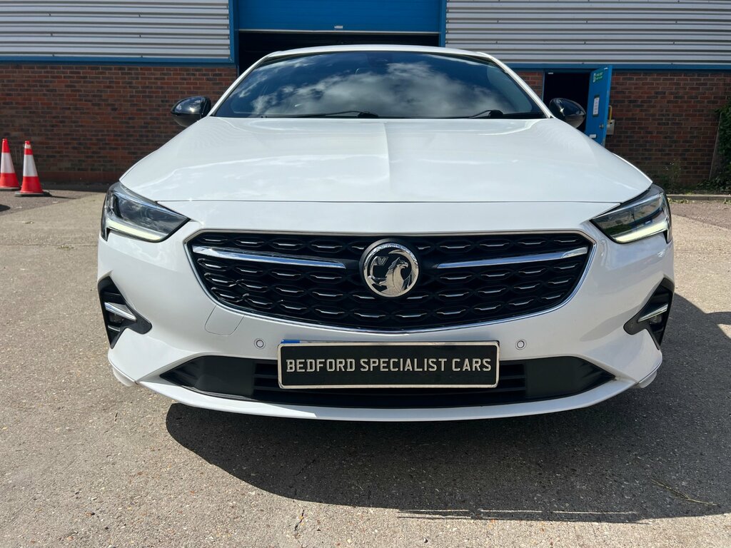 Vauxhall Insignia 2.0 Turbo D Sri VX Line Nav Grand Sport White #2