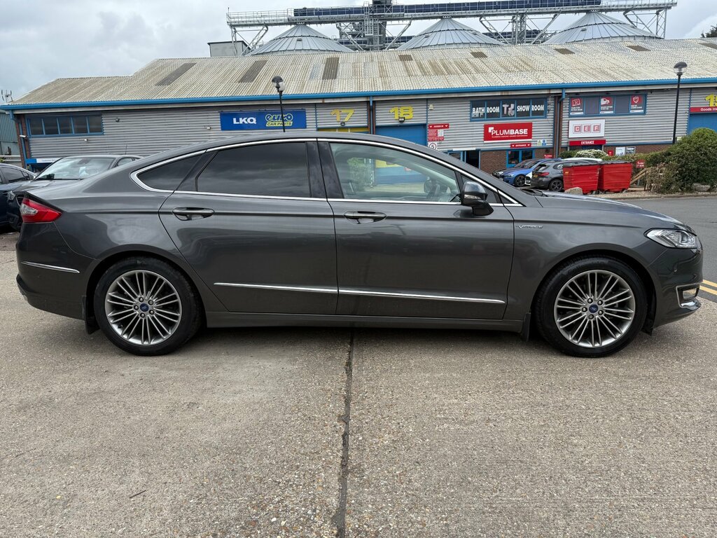Ford Mondeo 2.0 Tivct Vignale Saloon Hybrid Cvt 6Sp Grey #3