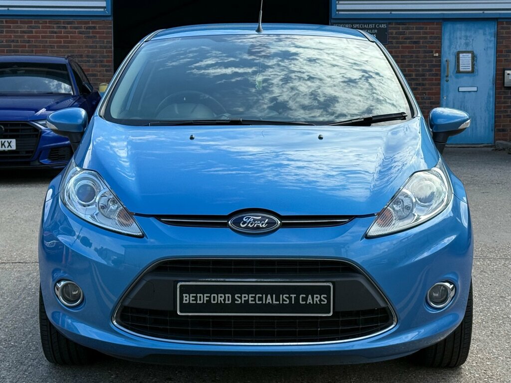 Ford Fiesta 1.6 Titanium Hatchback 134 Gkm Blue #2