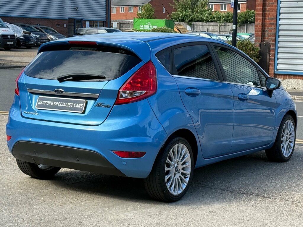 Ford Fiesta 1.6 Titanium Hatchback 134 Gkm Blue #4