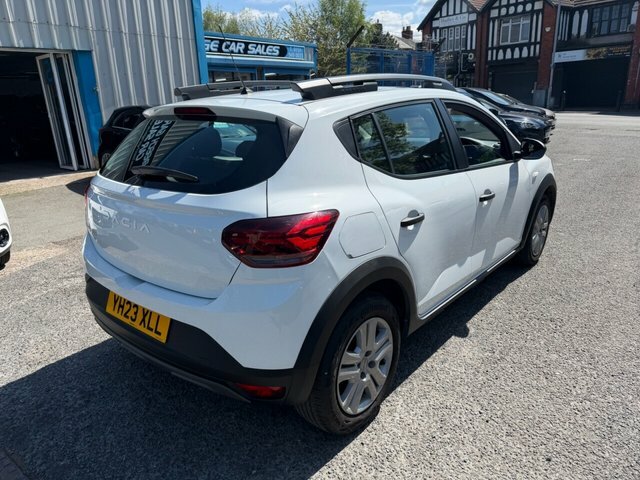 Dacia Sandero Stepway 2023 1.0 Tce Essential Hatchback YH23XLL White #3