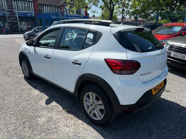 Dacia Sandero Stepway 2023 1.0 Tce Essential Hatchback YH23XLL White #5