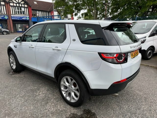 Land Rover Discovery Sport 2018 2.0 Td4 Hse Suv 4Wd Euro 6 S WJ68AVO White #5