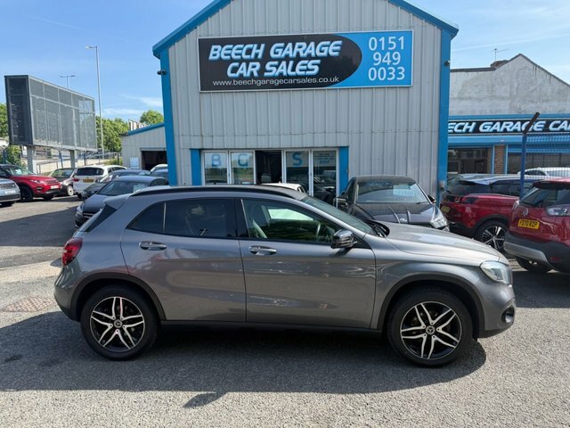 Mercedes-Benz GLA Class 2018 1.6 Gla180 Urban Edition Suv 7G-dc SR68JXP Grey #2