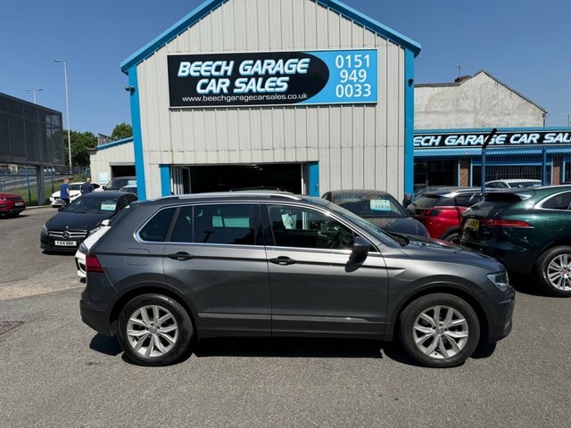 Volkswagen Tiguan 2018 2.0 Tdi Se Navigation Suv E KT18ZCZ Grey #2