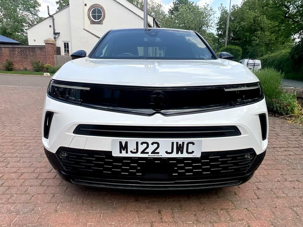 Vauxhall Mokka-e Suv 50Kwh Sri Premium 202222 MJ22JWC White #5