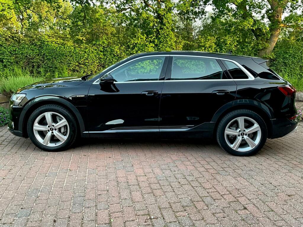 Audi E-tron Suv 50 Technik Quattro 71.2Kwh 11Kw Char MM71EBL Black #4