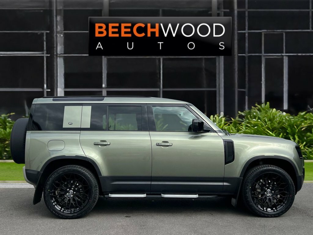 Land Rover Defender 2022 3.0 D300 Mhev Hse Suv 4Wd Eur FJ72XUM Green #5