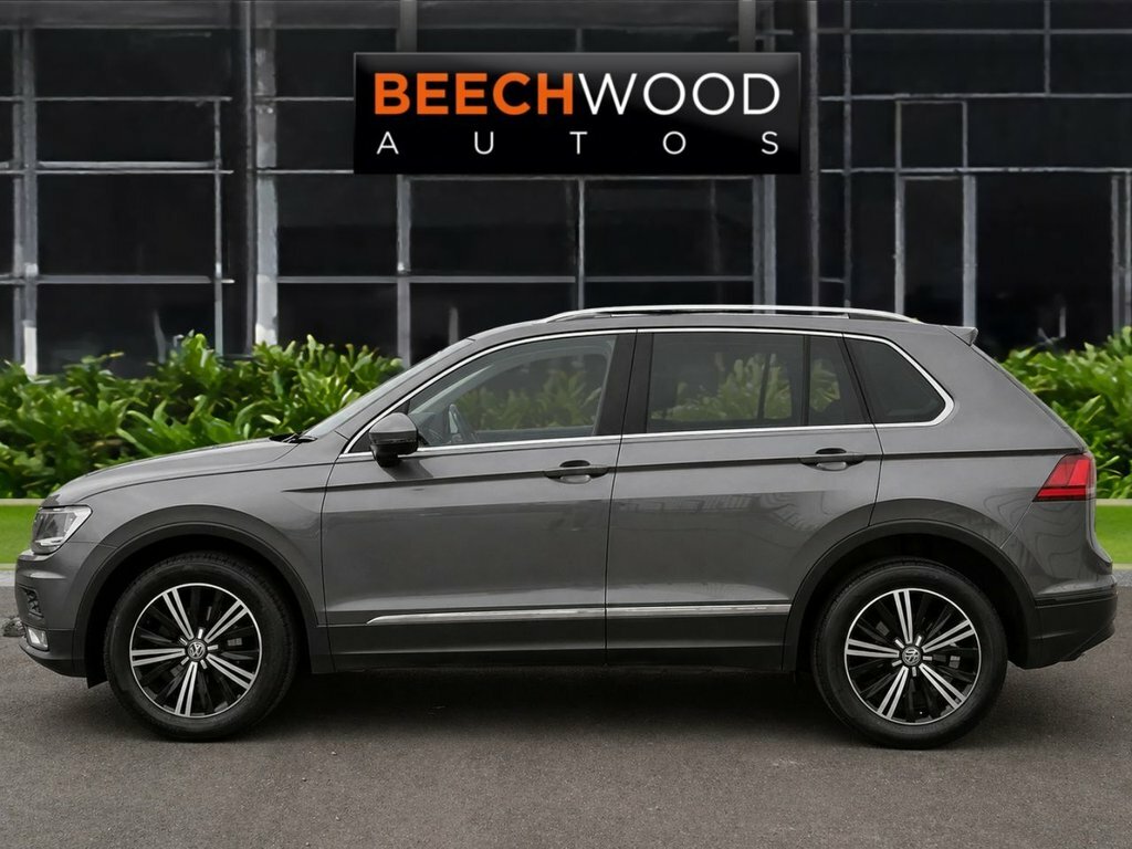 Volkswagen Tiguan 2016 2.0 Tdi Bluemotion Tech Se Navigation Suv KR66EOM Grey #4