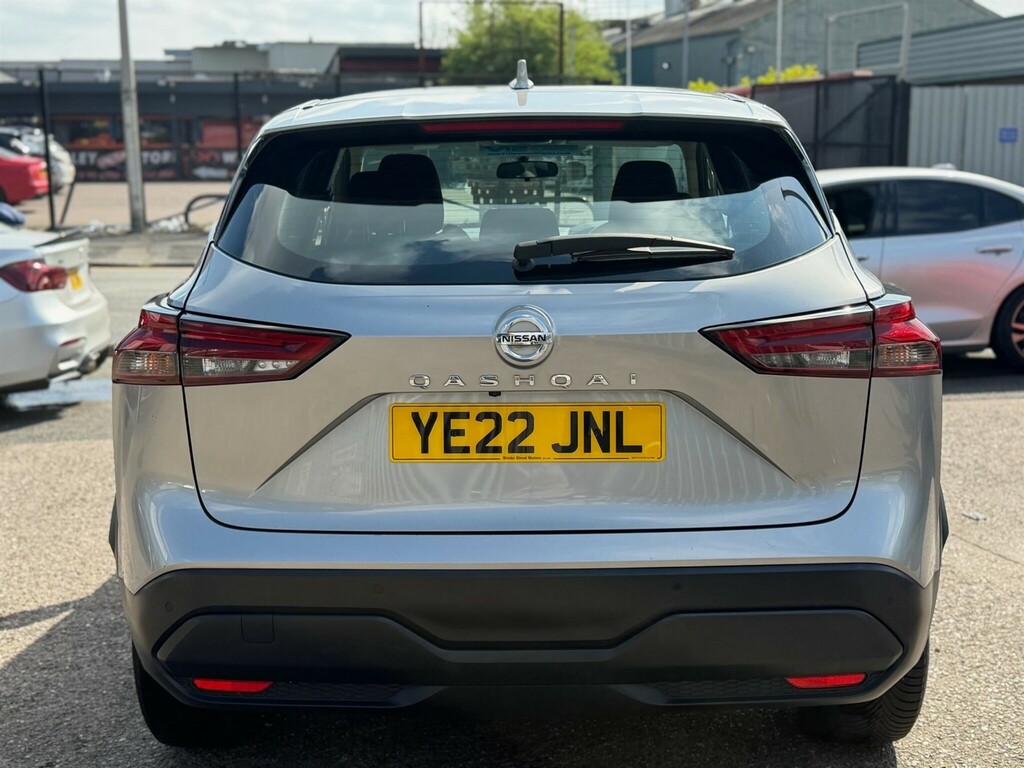 Nissan Qashqai 1.3 Dig-t Mhev Acenta Premium Xtron Euro 6 Ss 5 YE22JNL Silver #3
