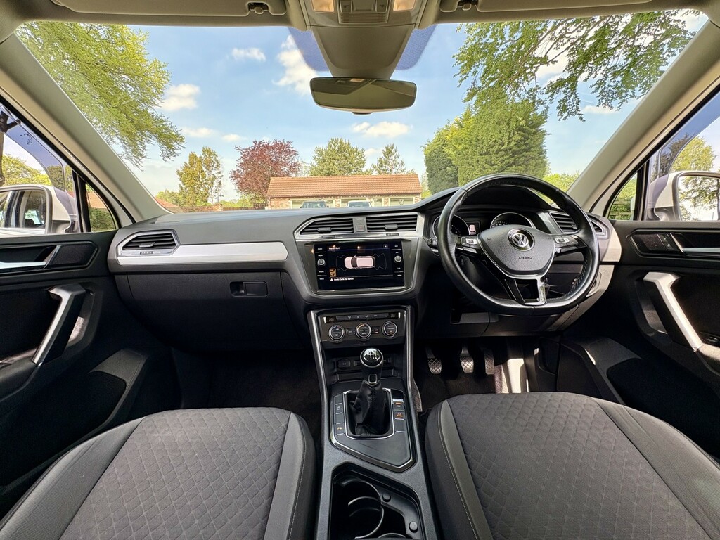 Volkswagen Tiguan Suv 1.4 Tsi Se Navigation 201818 WJ18UFH White #3