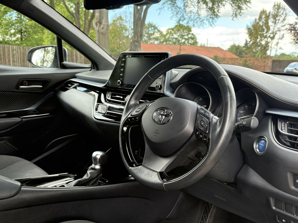 Toyota C-Hr Suv 1.8 Vvt-h Design 202121 EA21LGG Silver #3