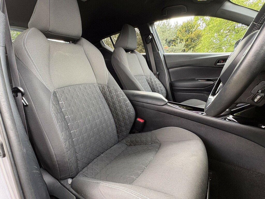 Toyota C-Hr Suv 1.8 Vvt-h Design 202121 EA21LGG Silver #5