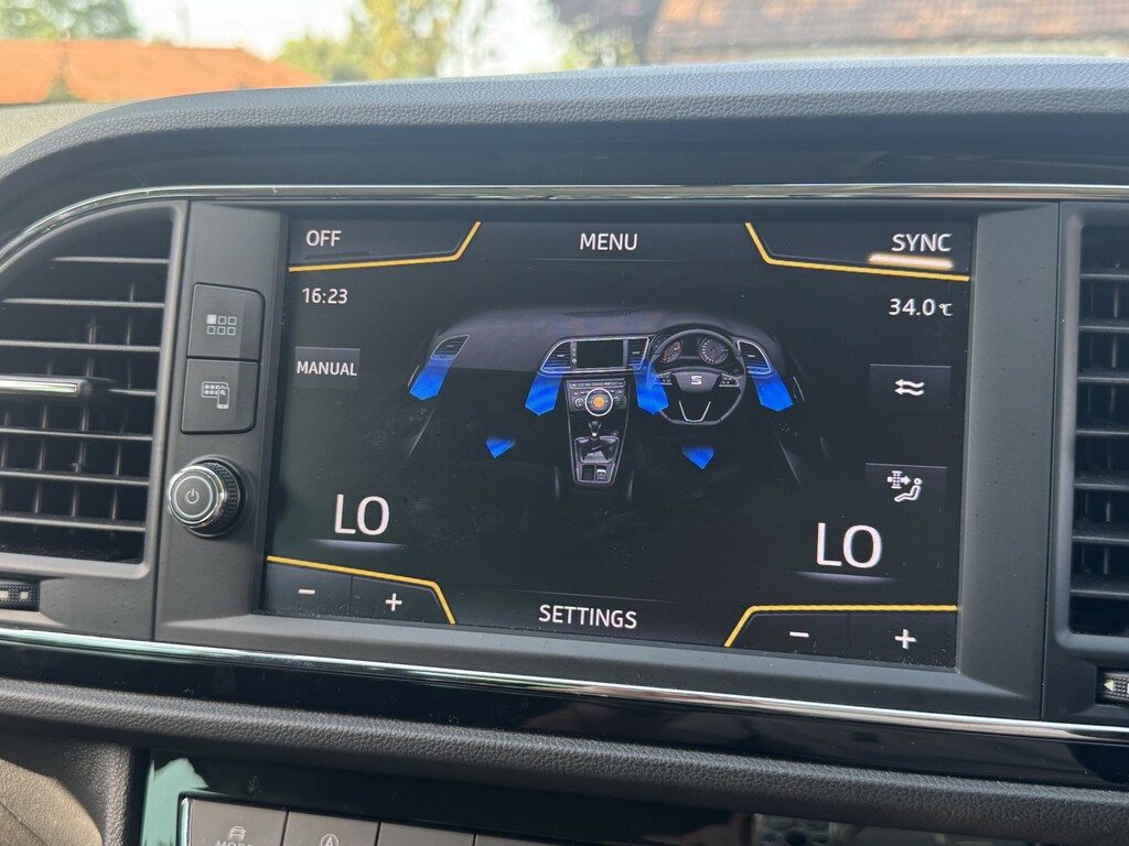 Seat Leon Hatchback 1.8 Tsi Fr Technology 201818 Purple