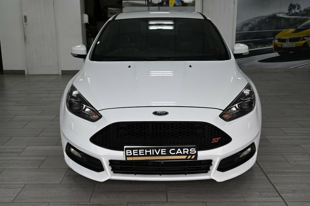 Ford Focus 2L St-3 SO15TYG White #6