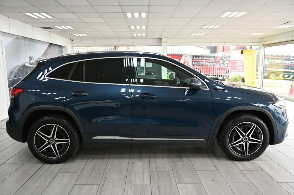Mercedes-Benz EQA Suv GY22EMJ Blue #3
