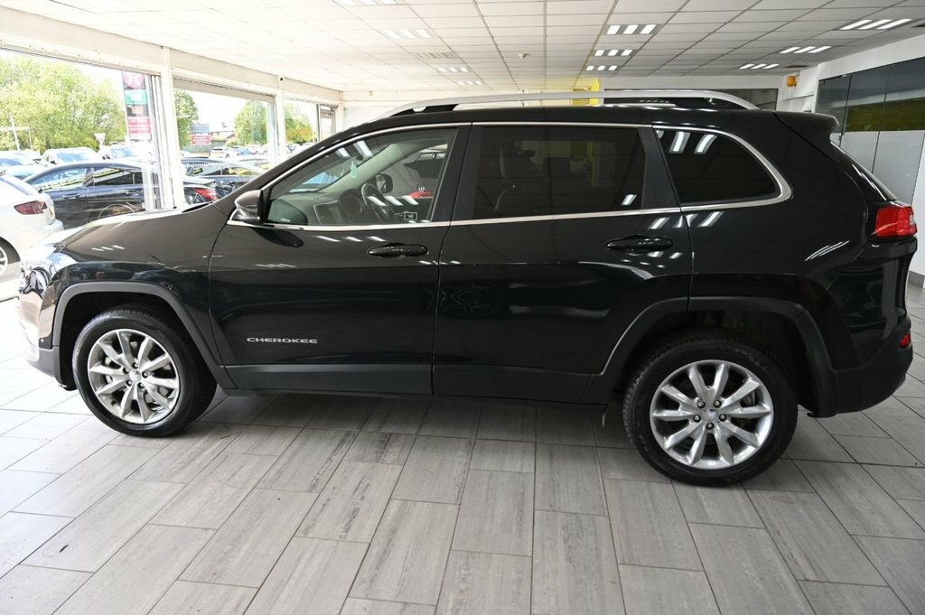 Jeep Cherokee 2.2L Limited Black #4