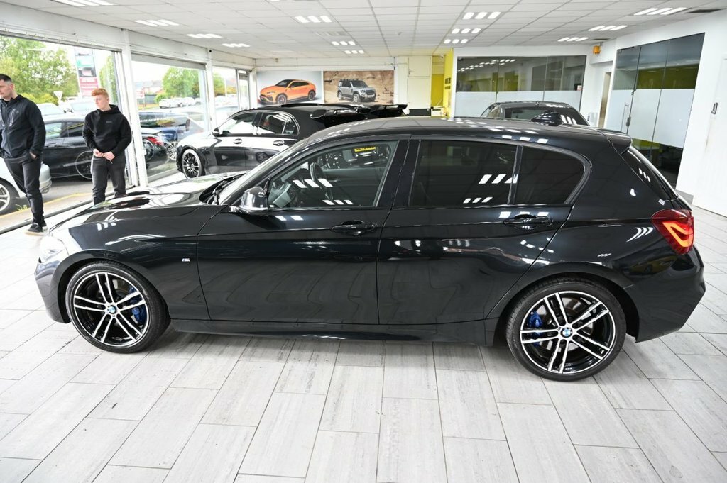 BMW 1 Series 1.5L M Sport Shadow Edition YNZ1373 Black #4