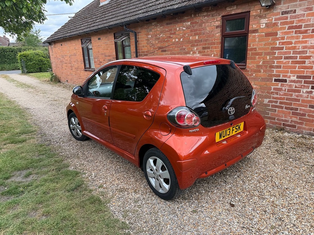 Toyota Aygo Vvt-i Fire U3317 Ulez WU13FSK Orange #3
