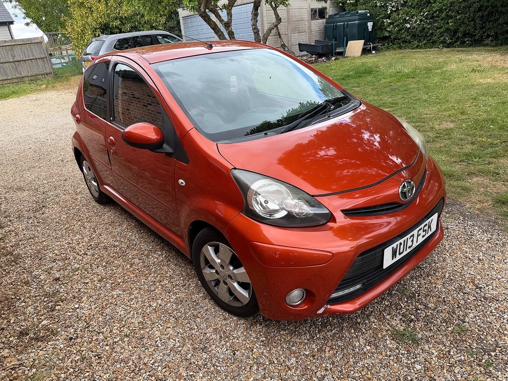 Toyota Aygo Vvt-i Fire U3317 Ulez Orange