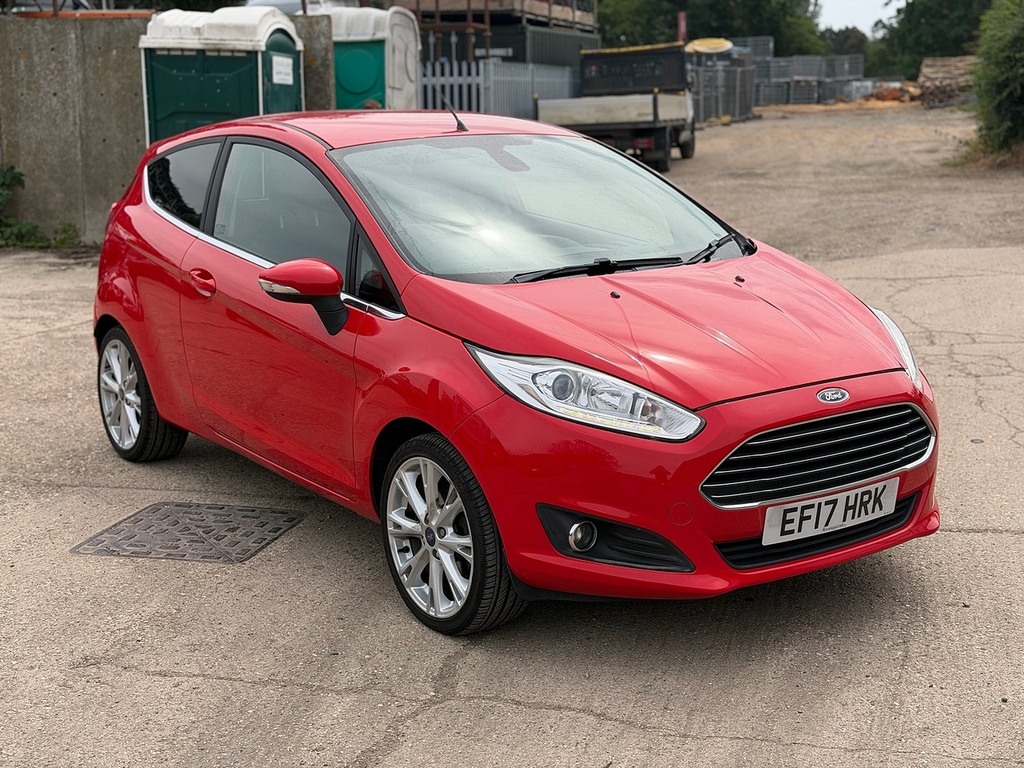 Ford Fiesta T Ecoboost Titanium U3343 Ulez Red