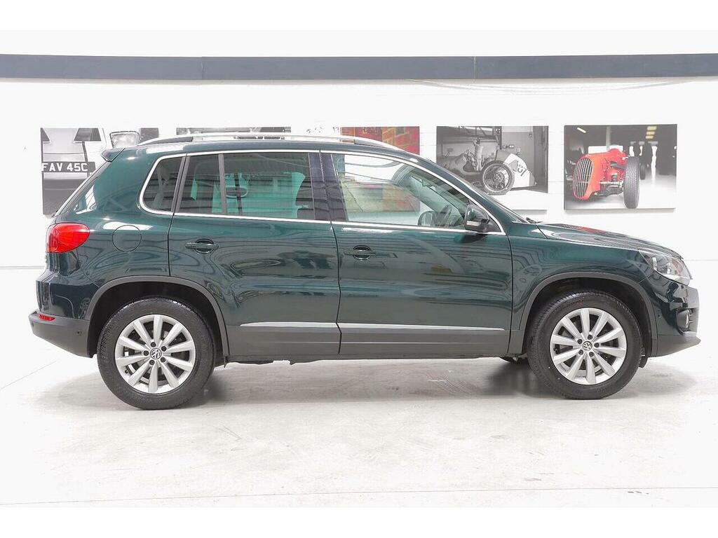 Volkswagen Tiguan 2.0 Tdi Bluemotion Tech Match 4Wd Euro 5 Ss PJ64EZC Green #2