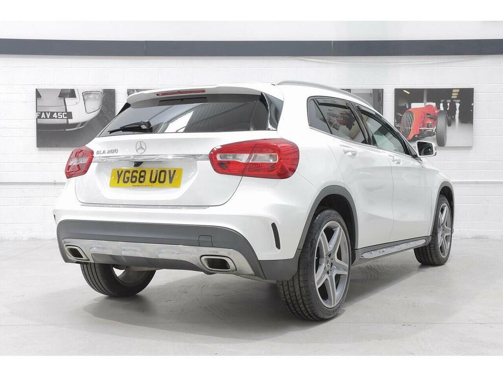 Mercedes-Benz GLA Class 1.6 Gla200 Amg Line Euro 6 Ss YG68UOV White #3