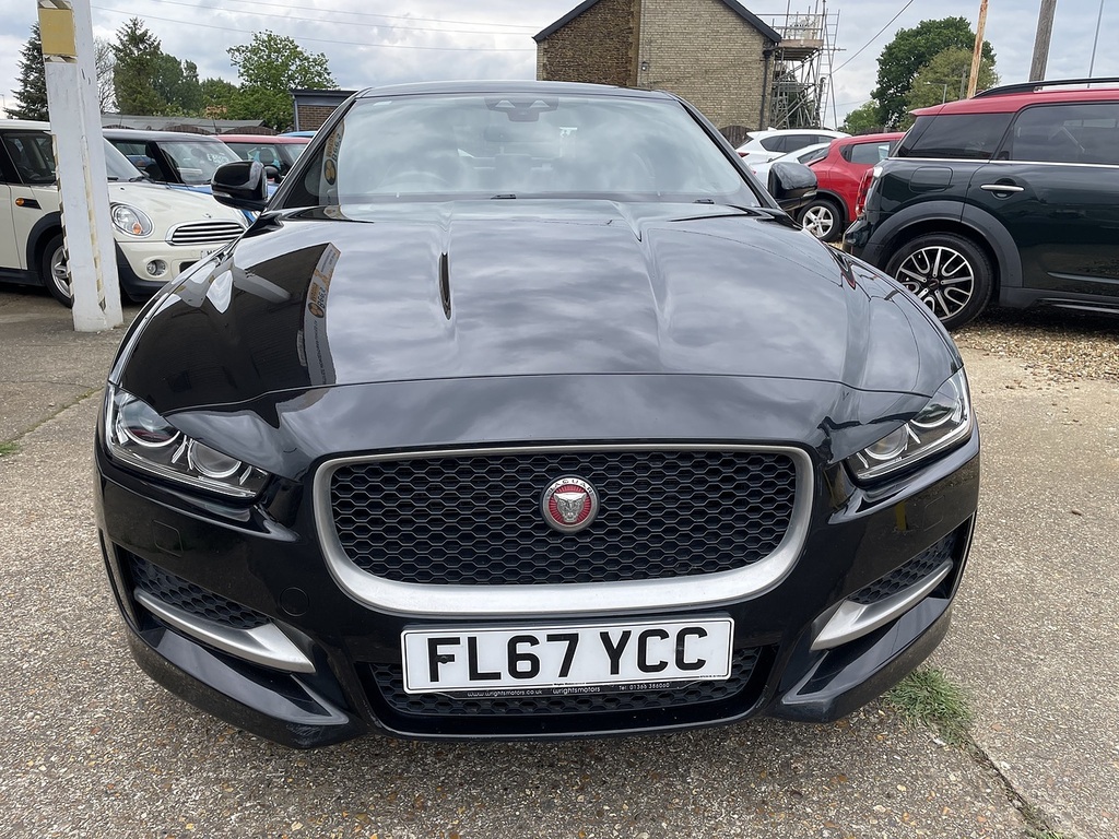 Jaguar XE D R-sport FL67YCC Black #3