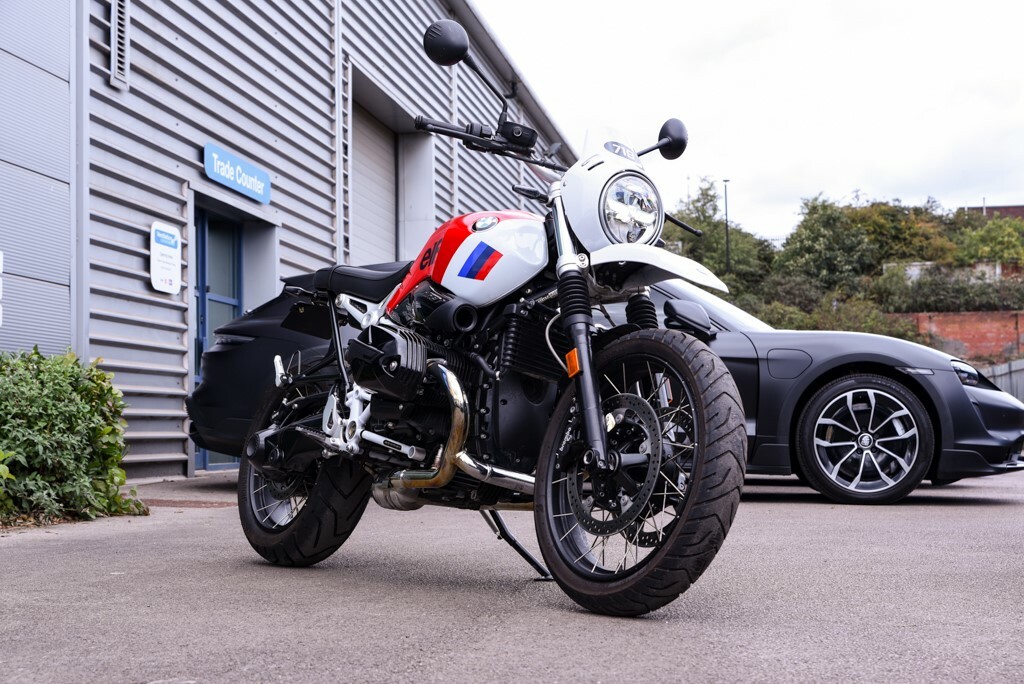 BMW Sports Black #17