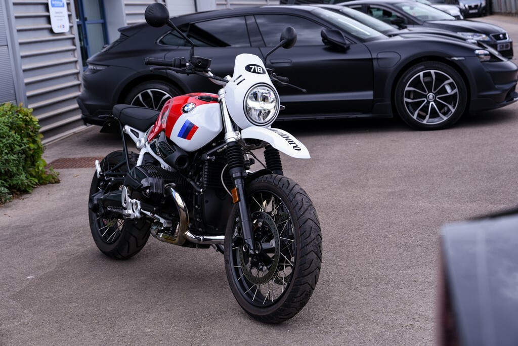 BMW Sports Black #15