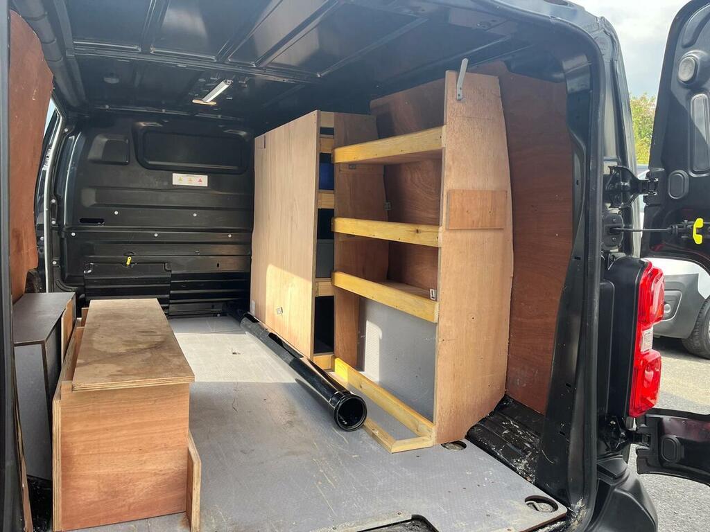 Peugeot Expert Bluehdi 1200 Professional Black
