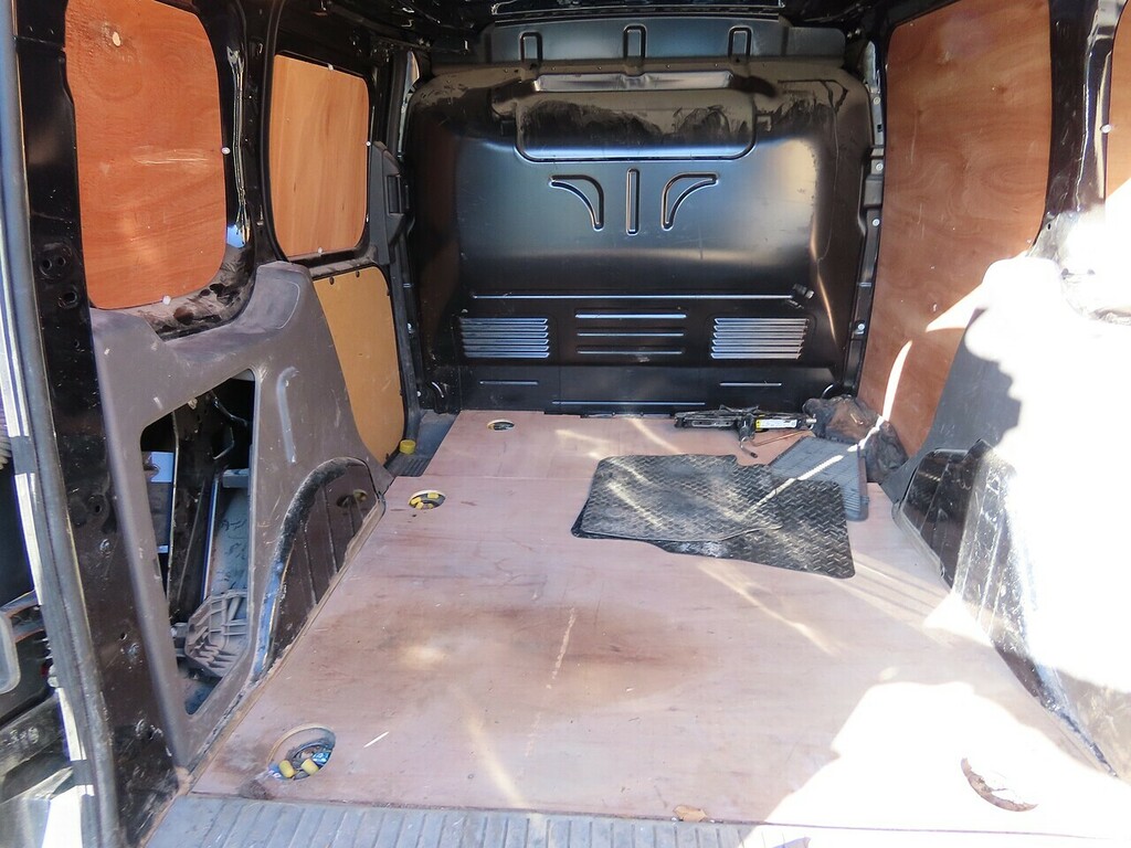 Ford Transit Connect 220 Ecoblue Trend WN23DVT Black #4