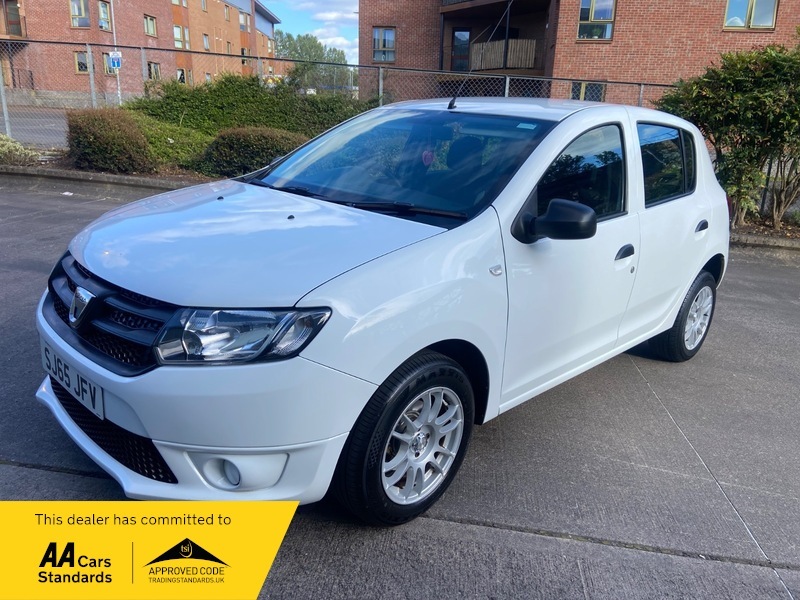 Dacia Sandero 1.2 Ambiance SJ65JFV White #4