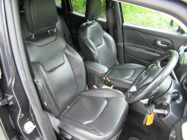 Jeep Renegade 2.0 Multijetii Limited Suv 4Wd Eur BT65TXK Black #4