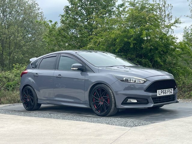 Ford Focus 2.0T Ecoboost St-3 Hatchback Eur LP66FSZ Grey #3