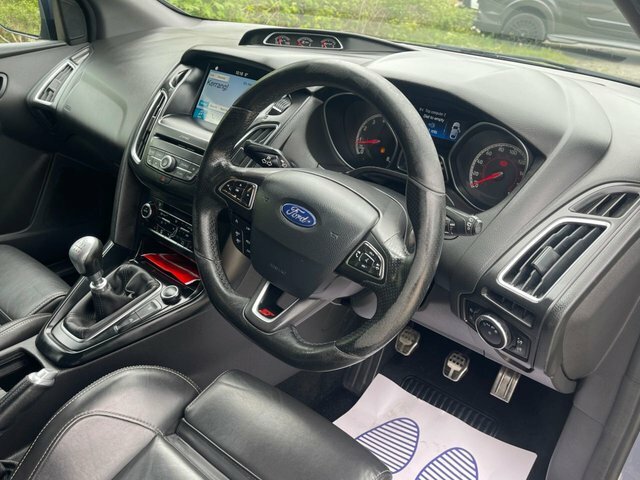Ford Focus 2.0T Ecoboost St-3 Hatchback Eur LP66FSZ Grey #4