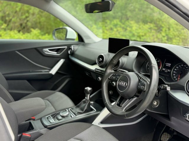 Audi Q2 1.5 Tfsi Cod 35 Sport Suv Euro 6 White #4