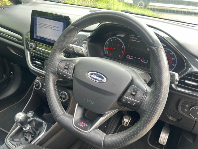 Ford Fiesta 1.5T Ecoboost St-3 Hatchback Eur YG69YOW Silver #6