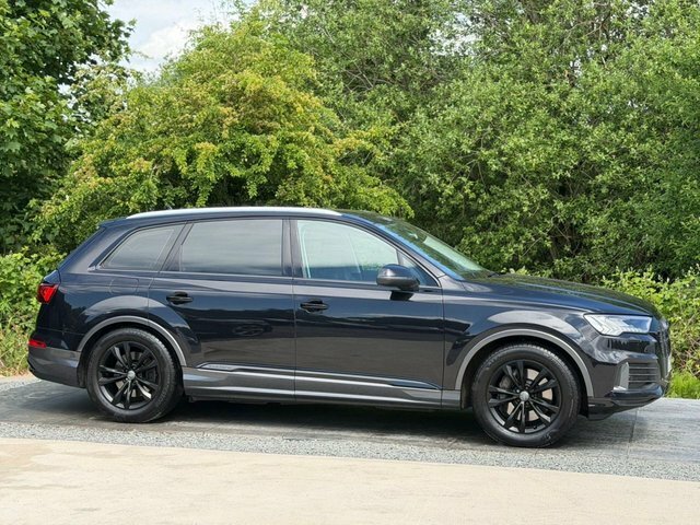 Audi Q7 3.0 Tdi V6 50 Sport Suv Tiptronic Quatt FY70UEN Black #3