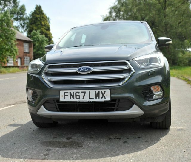 Ford Kuga 1.5T Ecoboost St-line X Suv Euro FN67LWX Green #2