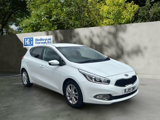 Kia Ceed 1.6 Gdi 3 Hatchback Dct Euro 5 133 Bhp White