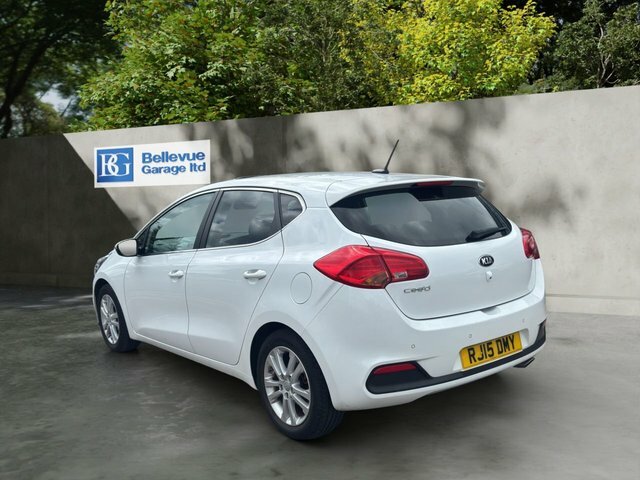 Kia Ceed 1.6 Gdi 3 Hatchback Dct Euro 5 133 Bhp White #5