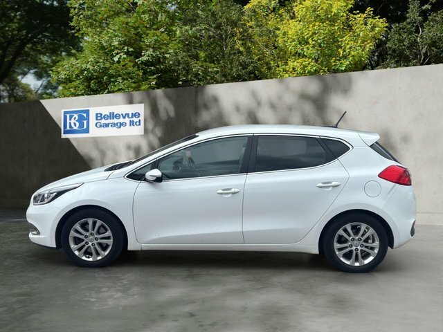 Kia Ceed 1.6 Gdi 3 Hatchback Dct Euro 5 133 Bhp White #6
